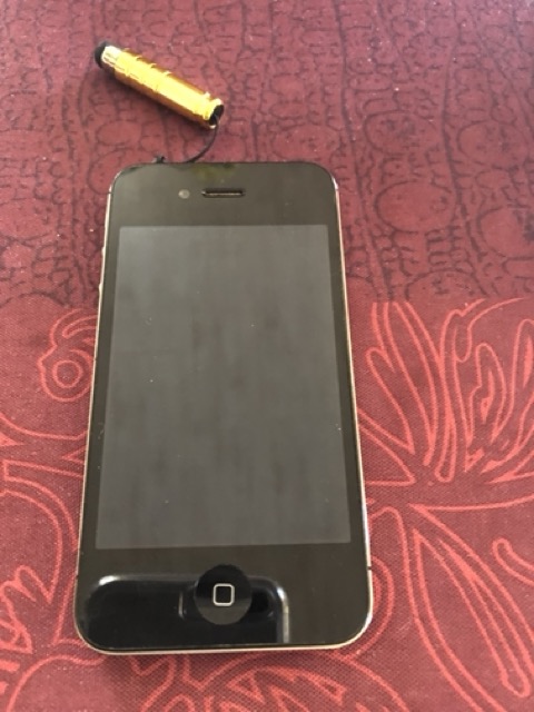 iPhone APPLE 4S 8Go à vendre